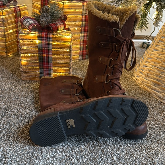 Sorel Boots - Picture 3 of 3